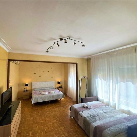 Villarroel Habitaciones 巴塞罗那 外观 照片