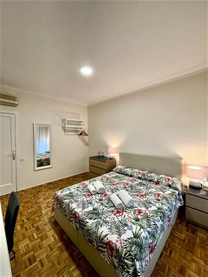Villarroel Habitaciones 巴塞罗那 外观 照片
