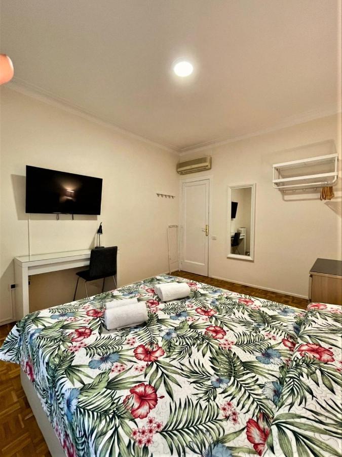 Villarroel Habitaciones 巴塞罗那 外观 照片