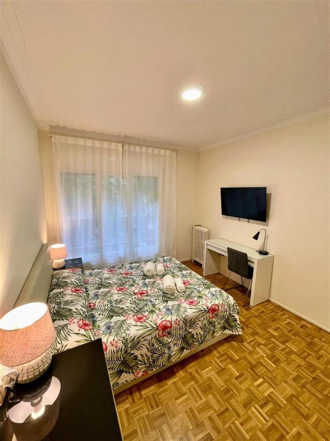 Villarroel Habitaciones 巴塞罗那 外观 照片