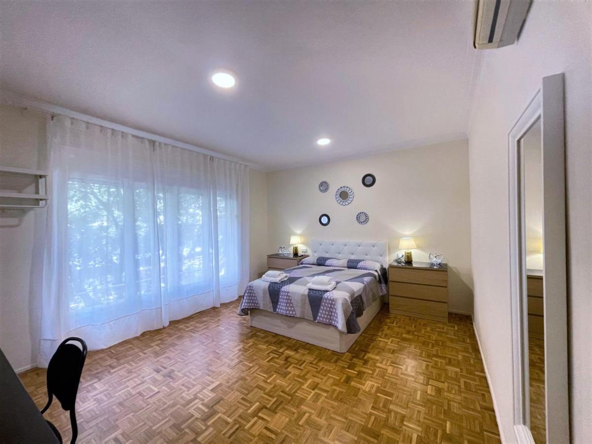 Villarroel Habitaciones 巴塞罗那 外观 照片