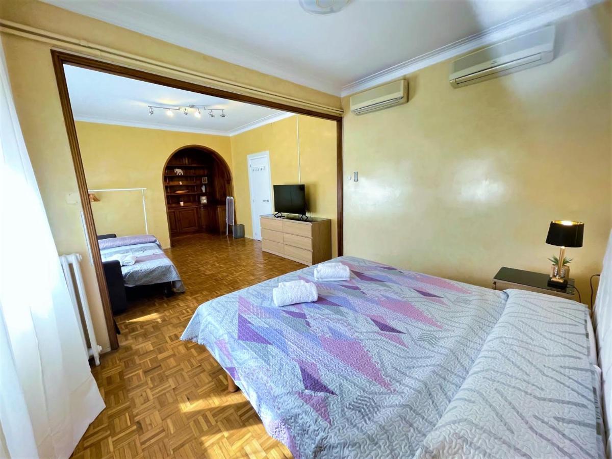 Villarroel Habitaciones 巴塞罗那 外观 照片