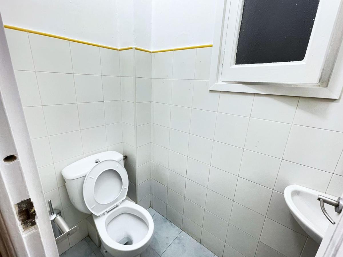 Villarroel Habitaciones 巴塞罗那 外观 照片